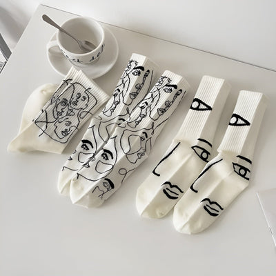 Staring Faces - Abstrakte Line Art Socken