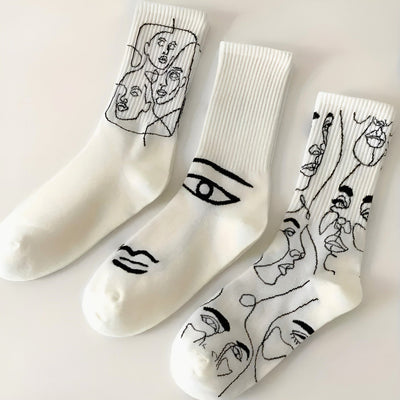 Staring Faces - Abstrakte Line Art Socken