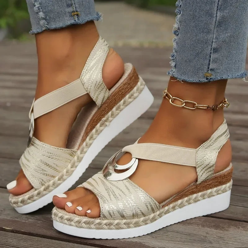 Sommer-Sandalen mit Schlangenmuster für Damen und Keilabsatz